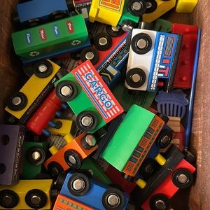 Magnetic train cart set